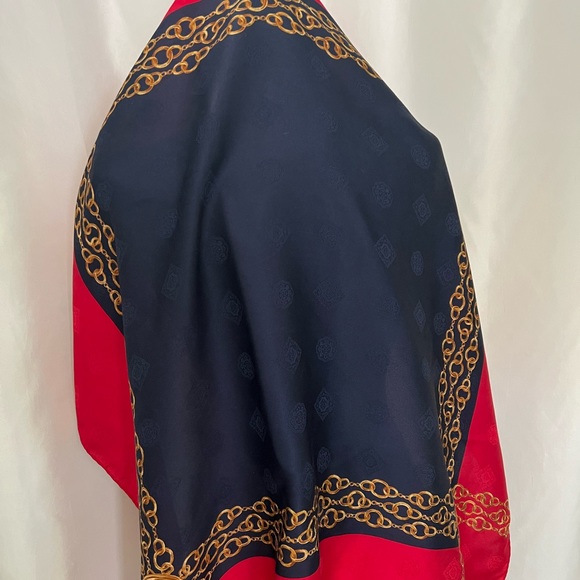 Chanel Scarf Wrap - Picture 3 of 6